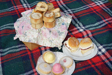 Load image into Gallery viewer, Picnic Box