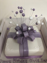 Load image into Gallery viewer, Parcel with Bow Celebration Cake